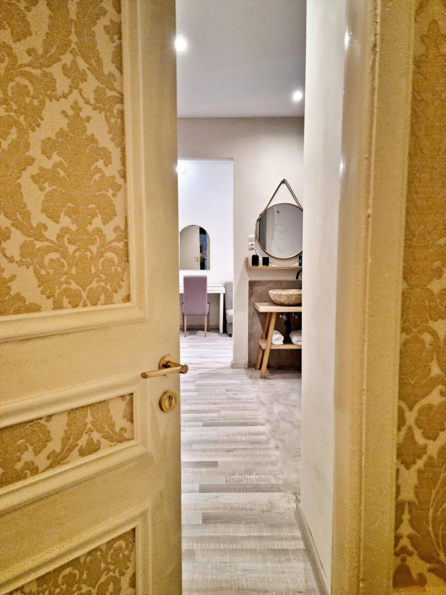 Golden City Center Suites Rhodes City Dış mekan fotoğraf