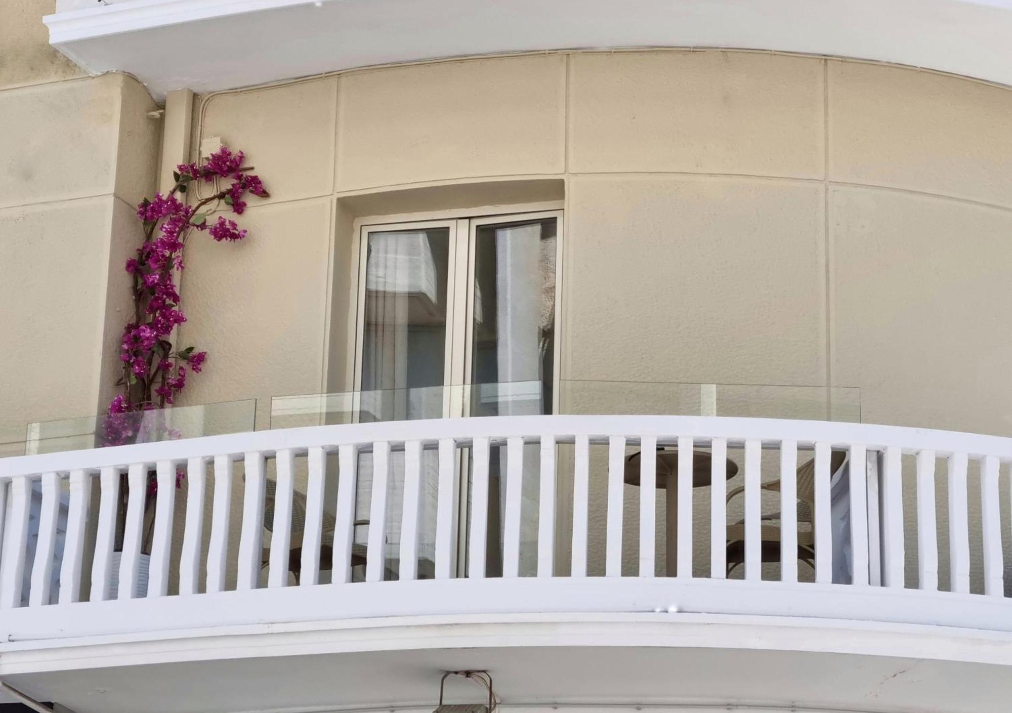 Golden City Center Suites Rhodes City Dış mekan fotoğraf