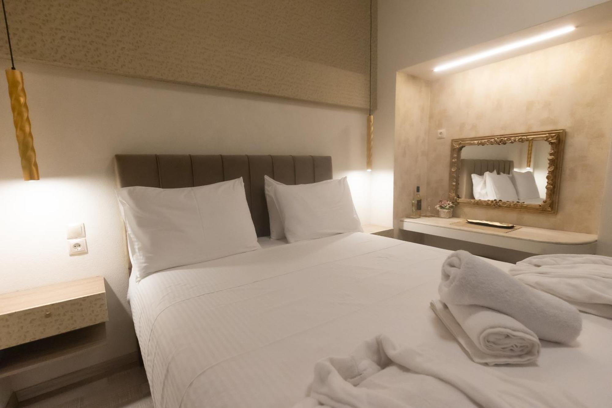 Golden City Center Suites Rhodes City Dış mekan fotoğraf