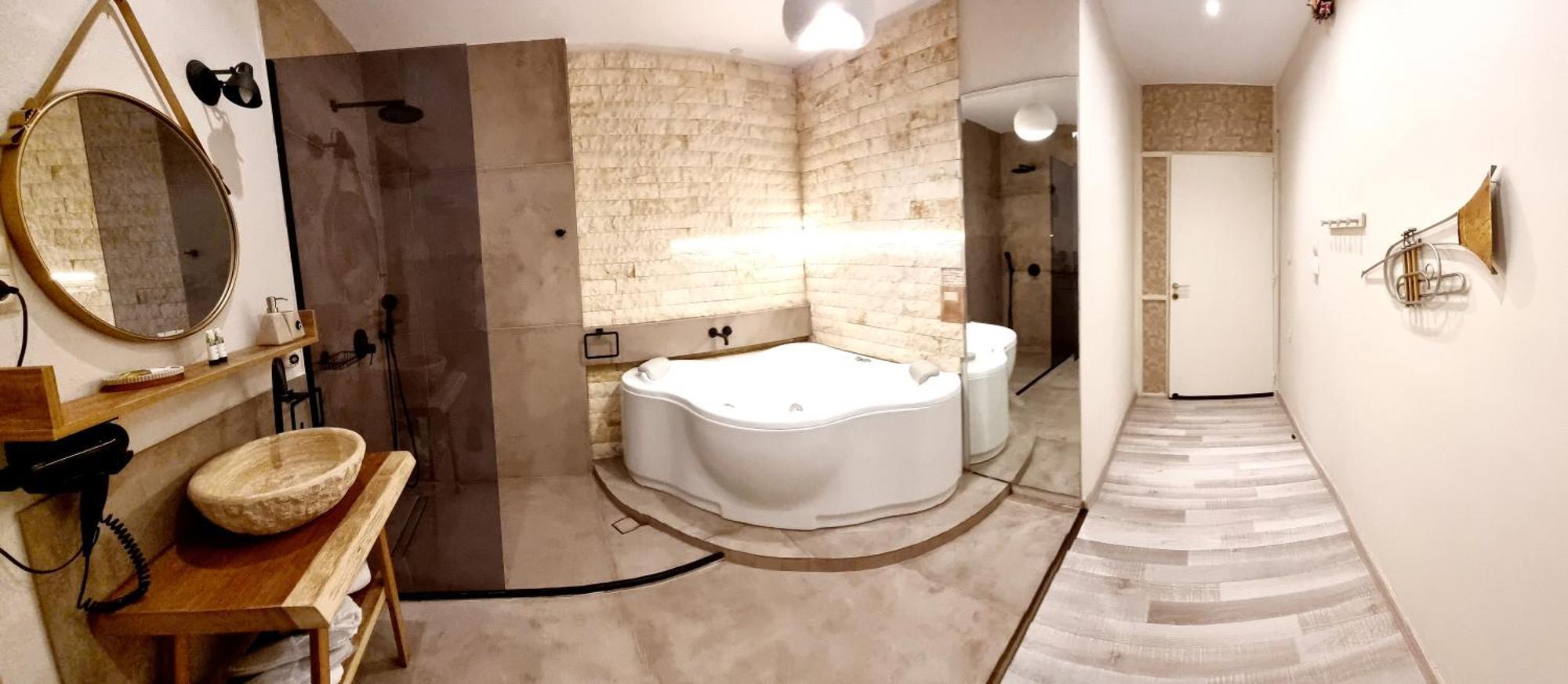 Golden City Center Suites Rhodes City Dış mekan fotoğraf