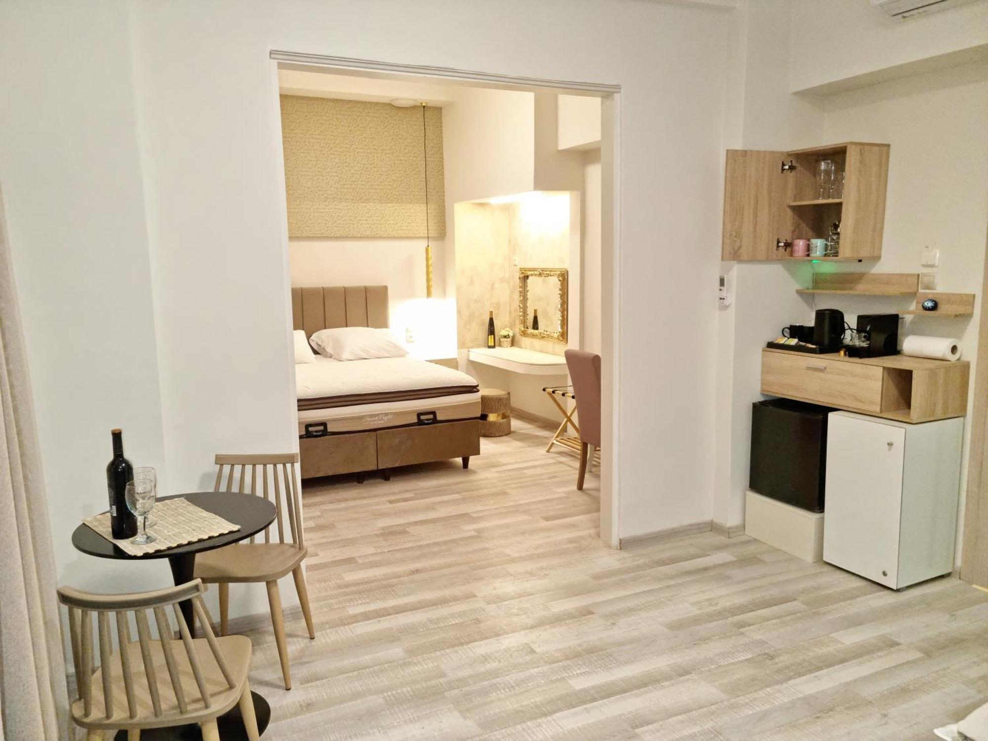 Golden City Center Suites Rhodes City Dış mekan fotoğraf