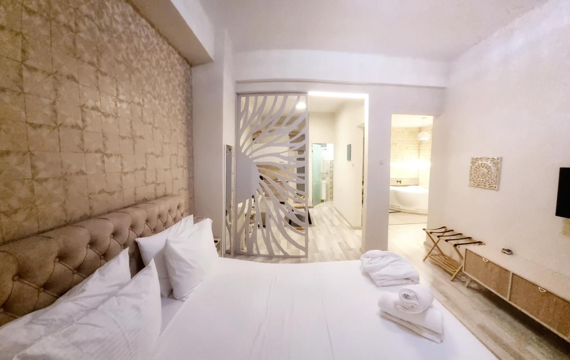 Golden City Center Suites Rhodes City Dış mekan fotoğraf